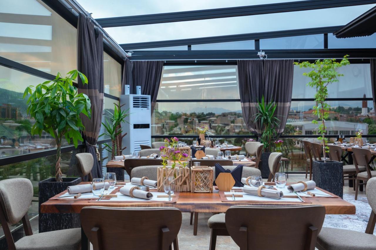 Austrian Palace Hotel Skopje Extérieur photo